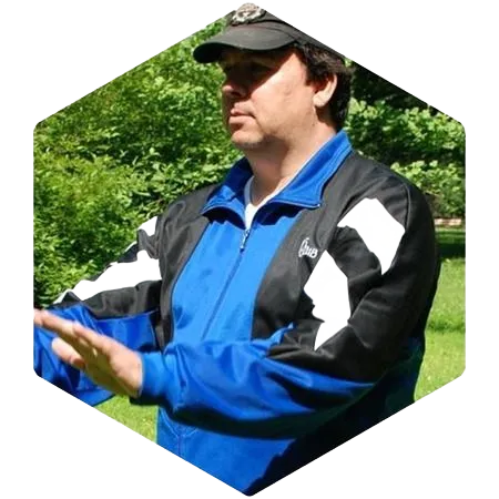 AI: trenér čchi kung Marcel.jpg (removeBg)